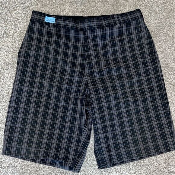Nike Tiger Woods Metal Tab TW flat front style plaid check Golf shorts 34 men’s - Picture 1 of 6